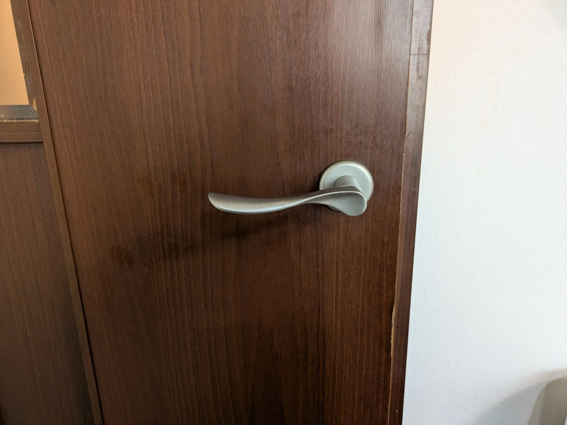 室内ドアが開かない！ラッチ故障による修理事例